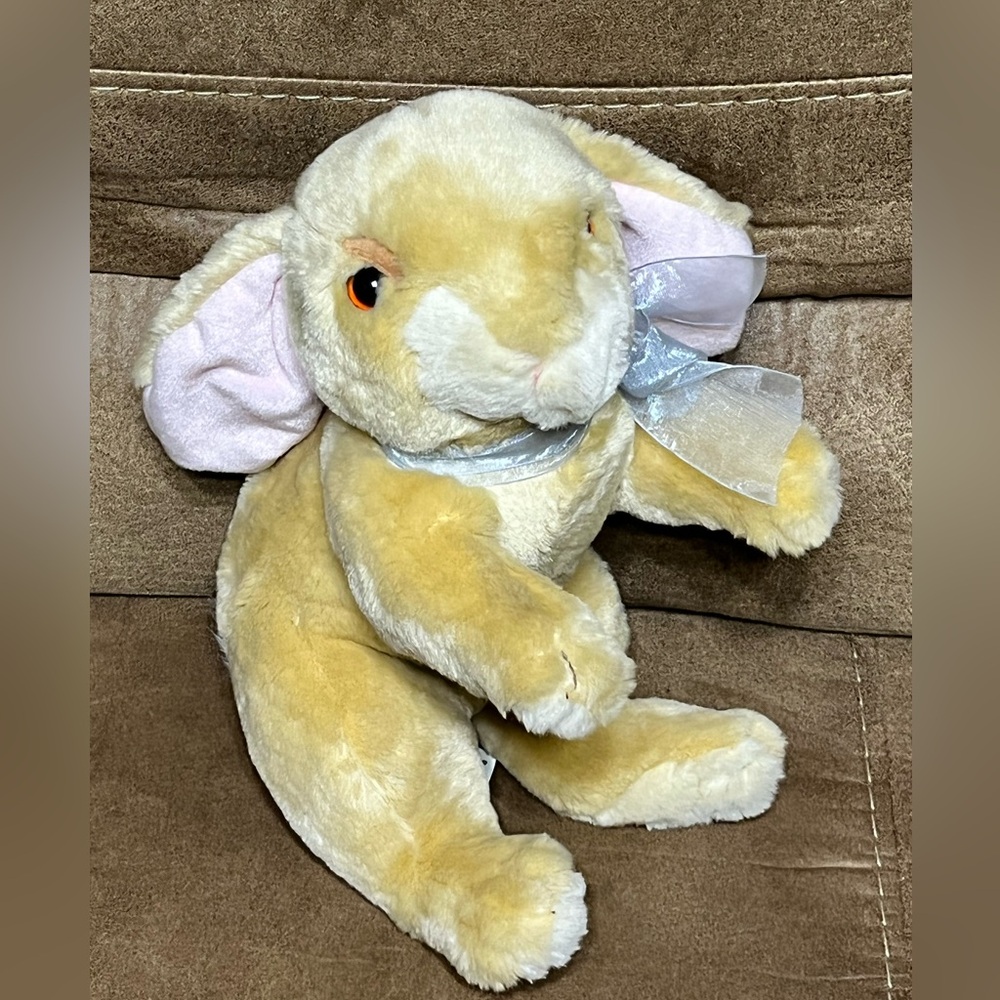 Commonwealth Bunny Rabbit - Picture 5 of 12